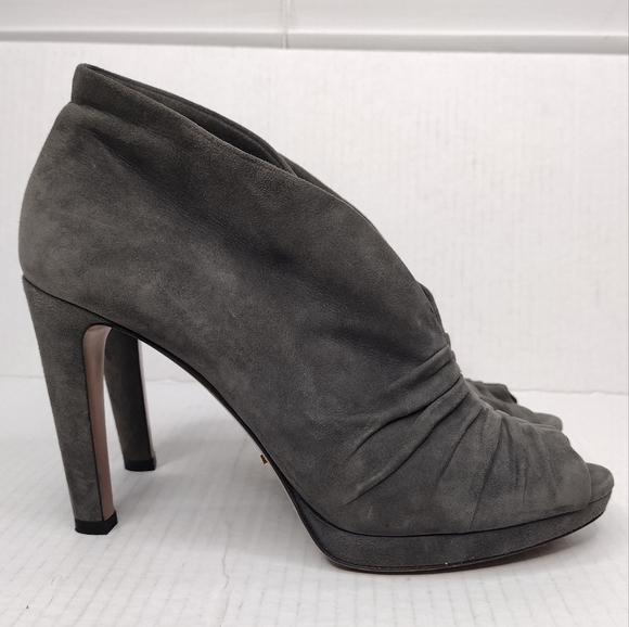 Prada Women's Gray Suede Open Toe High Slender Heel Slip On Heels Sz 10 - Picture 3 of 15